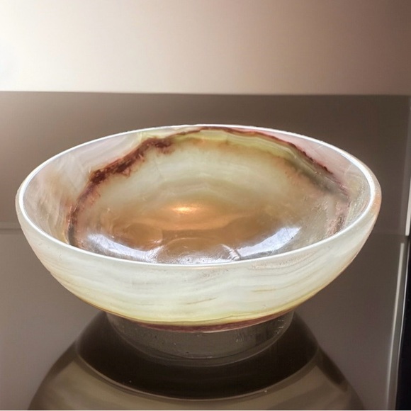 Green Onyx Crystal Bowl • Attracts Positive Energy & Repel Negativity - Picture 3 of 9